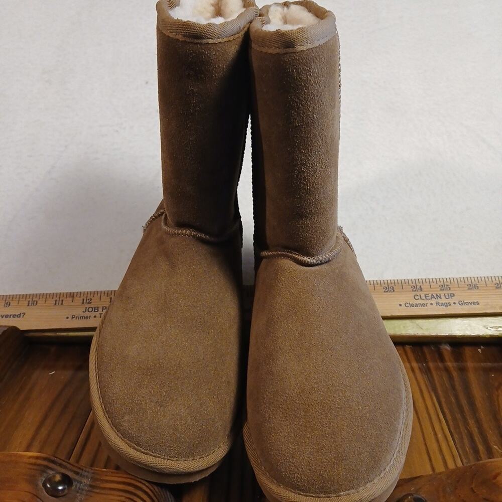 Bearpaw Boots Womens 7 Brown Swede Upper Wool Blend Liner Pull On New